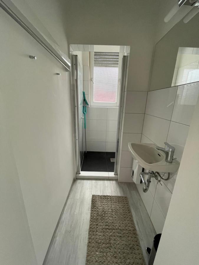 Moderne Und Gemuetliches Appartement Im Eg Mit Eigenem Zugang In Guter Wohnlage Mülheim an der Ruhr Dış mekan fotoğraf